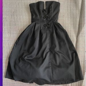 Vintage 80s chic Victor Costa tea-length strapless dress